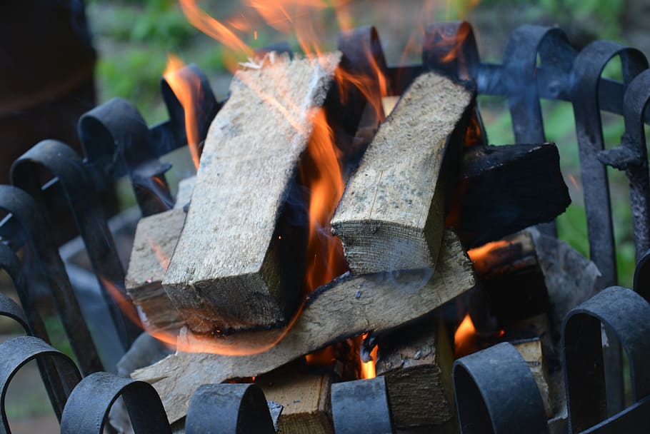 campfire, barbecue, fire basket, flame, iron - Metal, fire - Natural Phenomenon HD wallpaper
