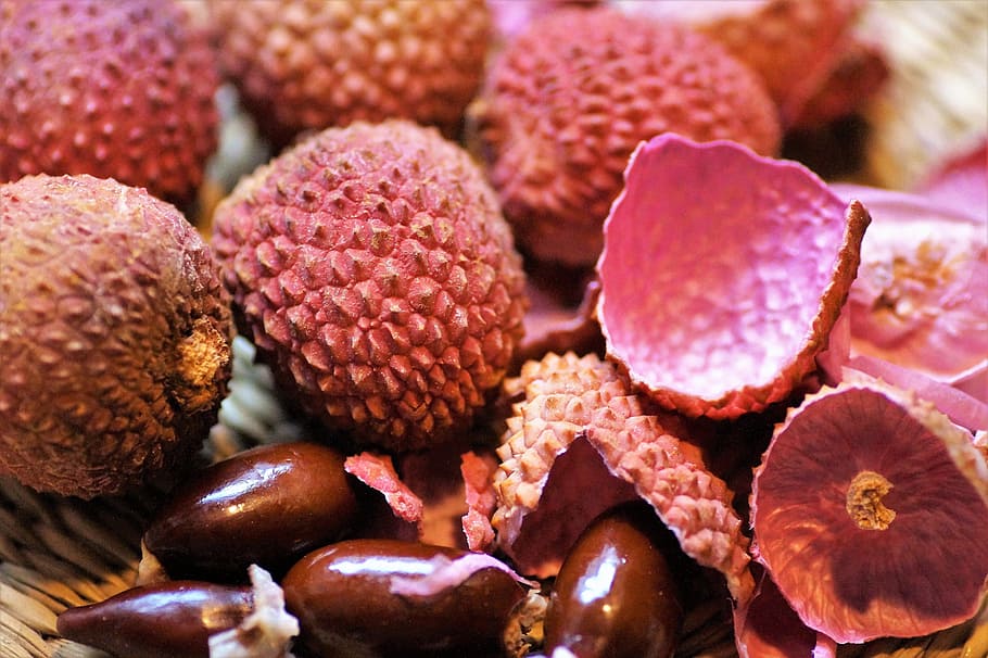 lychee, exotic, fruit, awesome, peel, fetus, refreshing, sour HD wallpaper