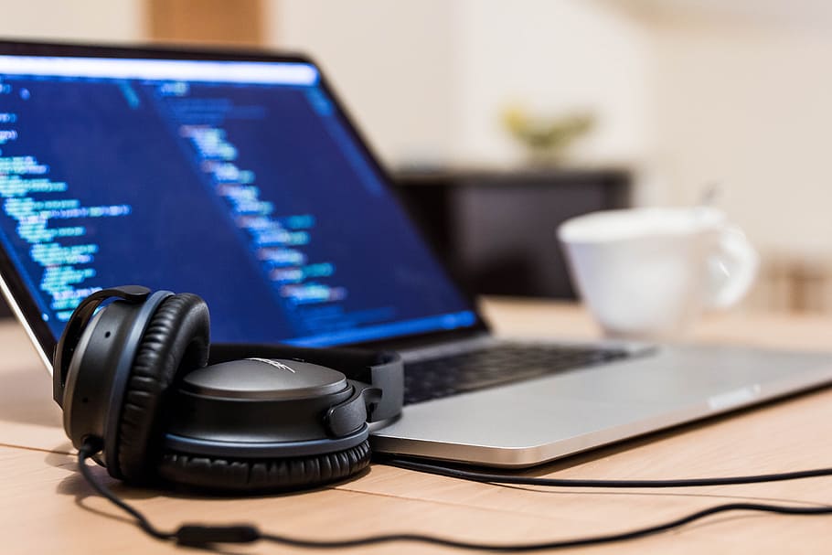 headphones, macbook, laptop, computer, technology, audio, working HD wallpaper