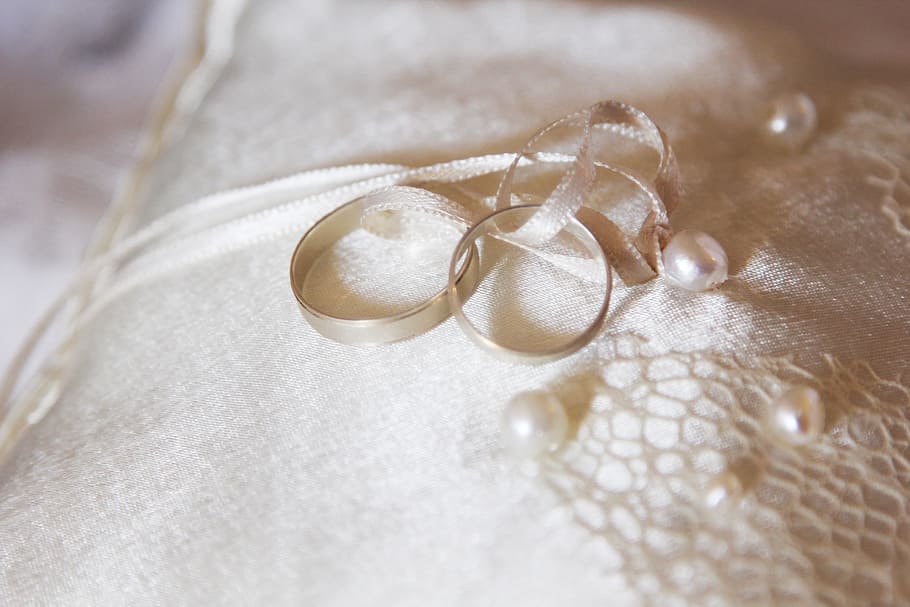 white floral apparel, wedding, ring, hoop, ring pillow, wedding ring HD wallpaper