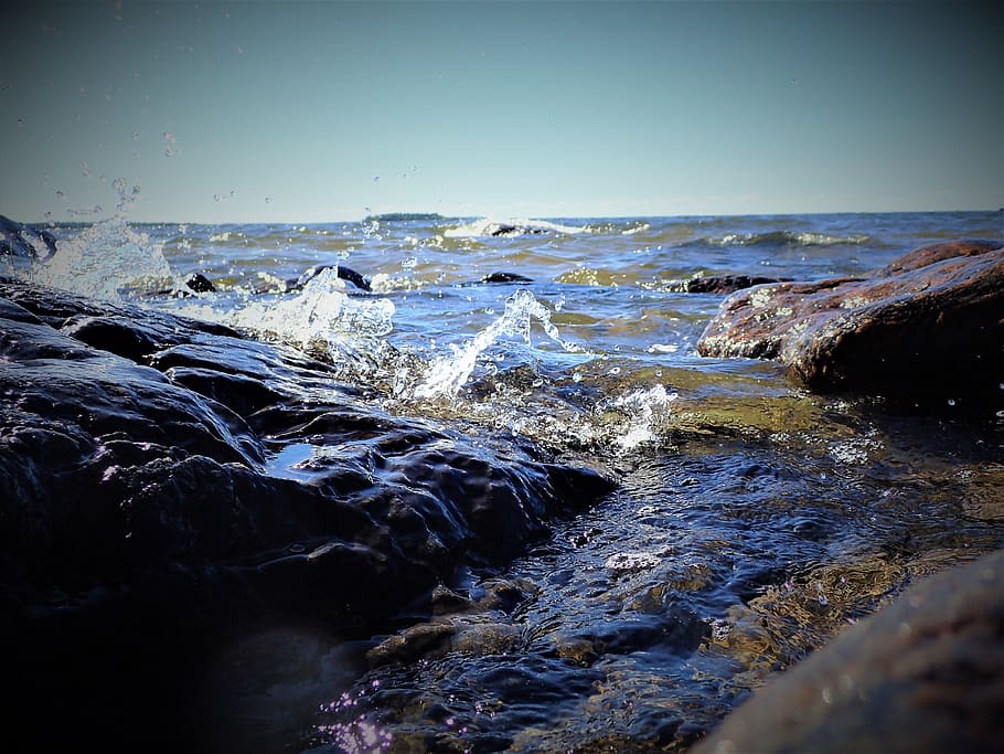 rock, seaside, surf, water, crackling, motion, sky, beauty in nature HD wallpaper
