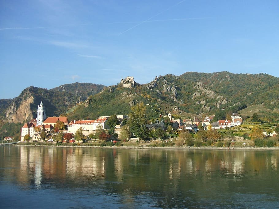 photo of white building near mountain at daytime, Wachau, Austria HD wallpaper