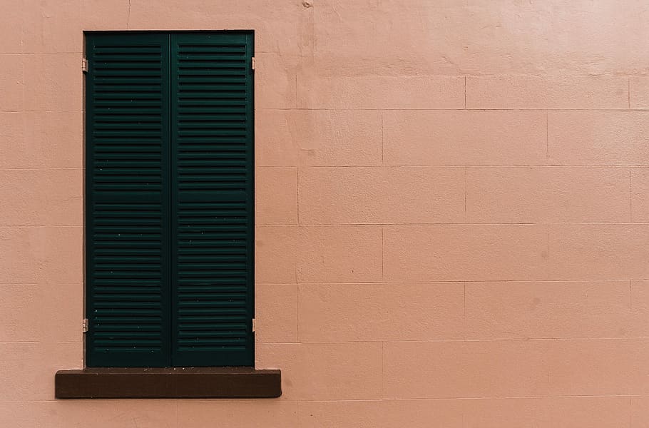 brown wooden building with green louvered window, green wooden windows HD wallpaper