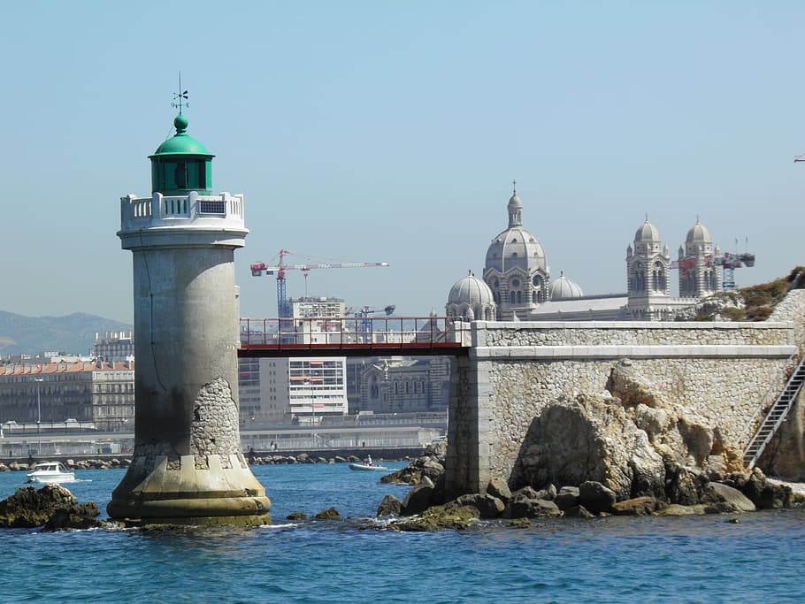 Lighthouse, Europe, green, famous Place, architecture And Buildings HD wallpaper