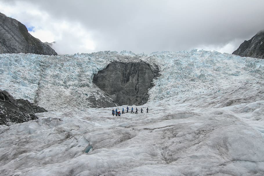 people standing on Glacier Bay, Iceland, people hiking at the summit HD wallpaper