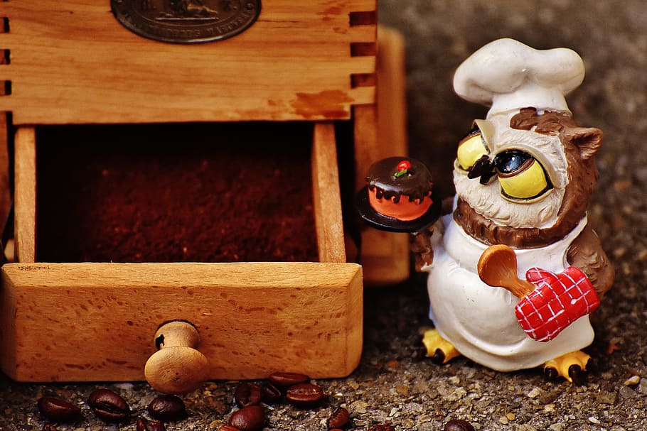 grinder, muffin, owl, baker, figure, cake, coffee, coffee beans HD wallpaper