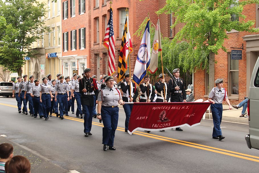 marching, parade, memorial day, flag, honor, remember soldiers, HD wallpaper