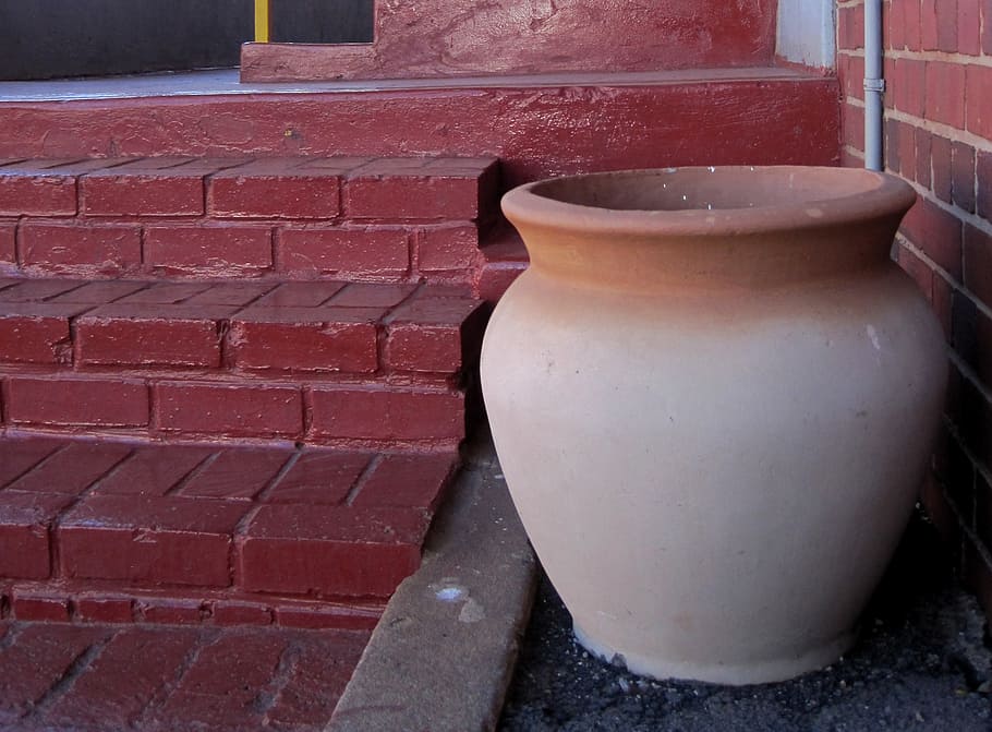 pot, clay, large, cream colored, terracotta edge, red steps HD wallpaper