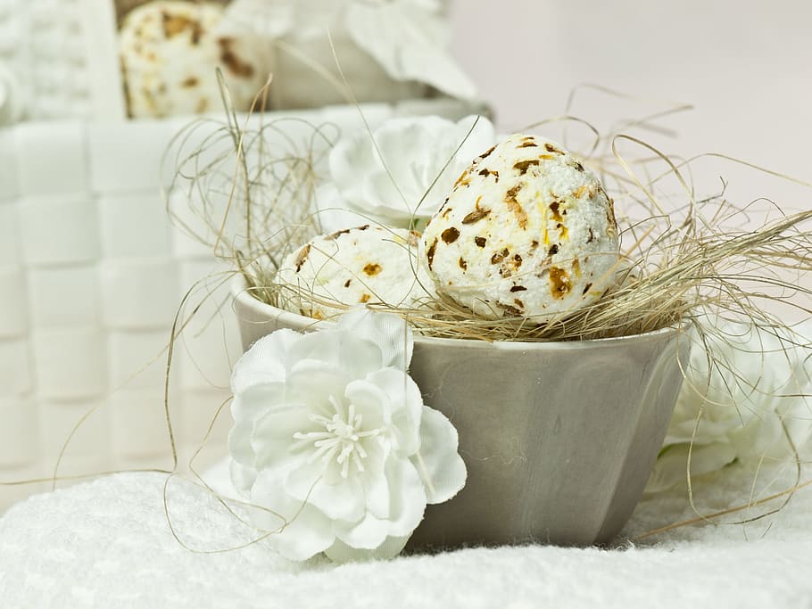 double dutch ice cream on bowl, Bath, Balls, Wellness, Clean HD wallpaper