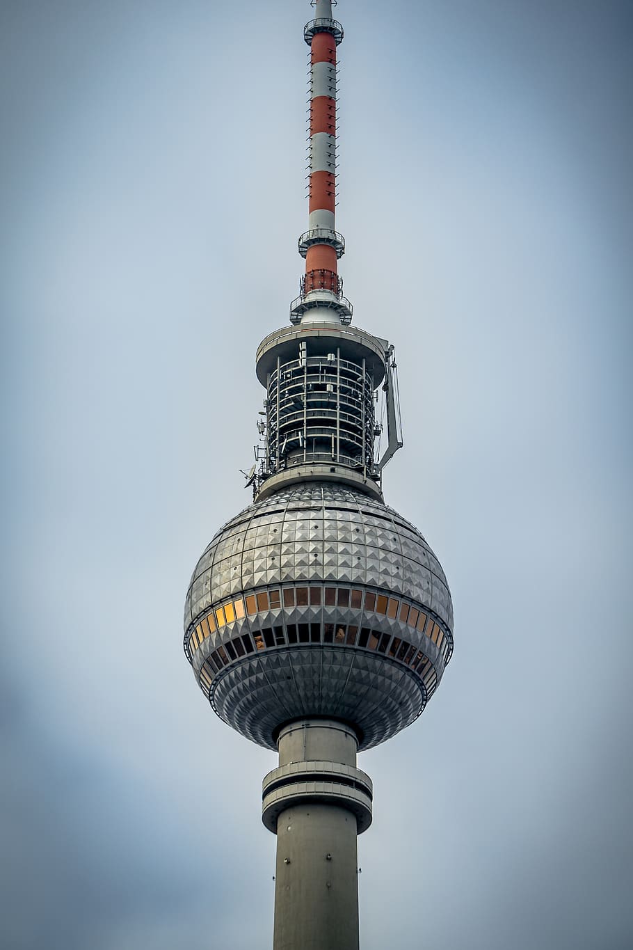 tv-tower-berlin-alexanderplatz-capital.jpg