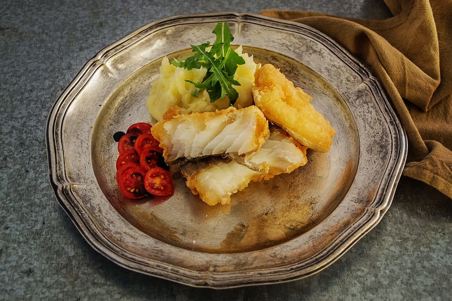 fried fish on silver plate, food, fish fillet, cod, seafood HD wallpaper