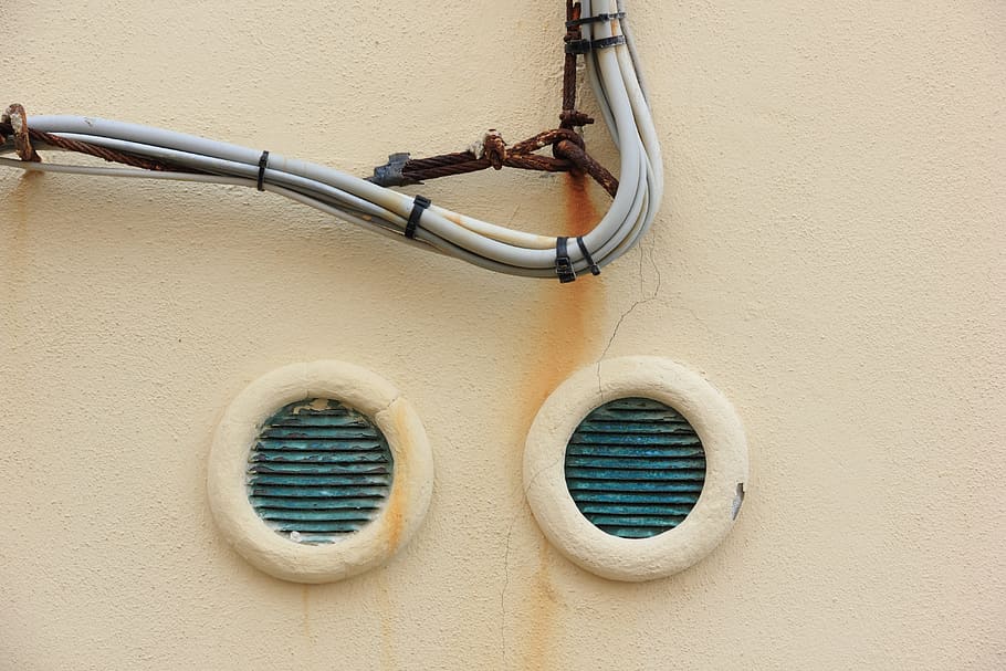 Italy, Sardinia, Alghero, seafront, ventilation, wall, cables HD wallpaper