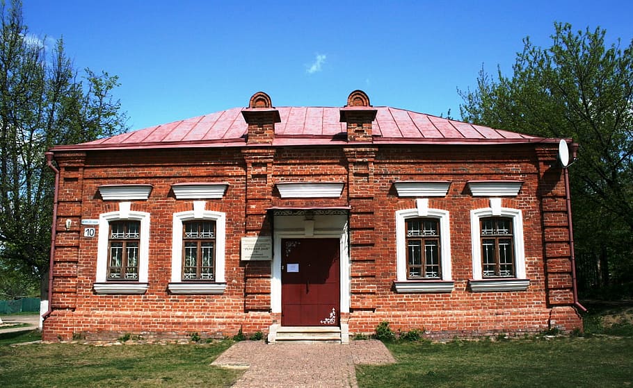 Building, Red, Brick, Rectangular, Roof, slanted, windows, frames HD wallpaper