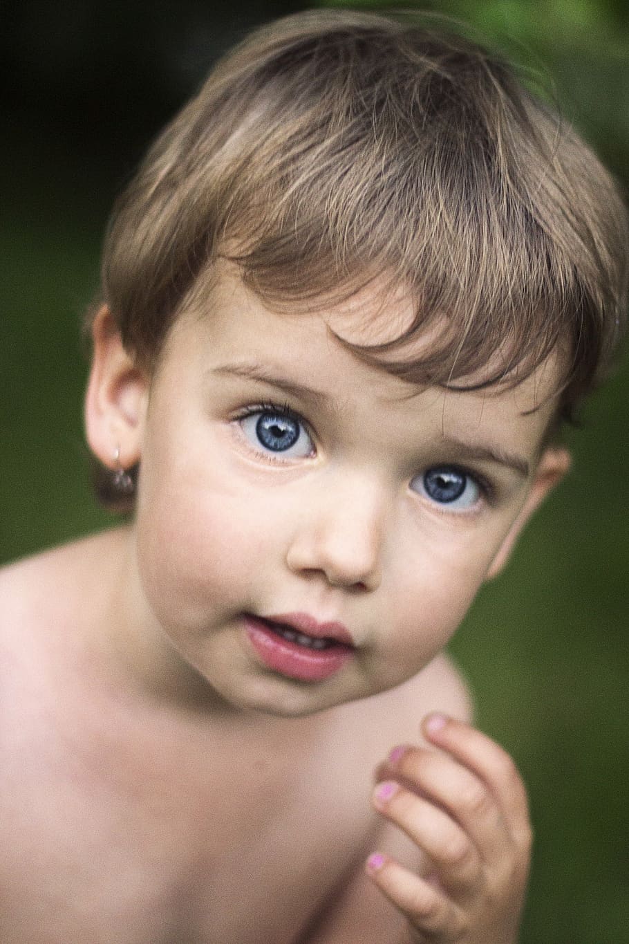 shallow focus photo of child, eyes, view, doll, beauty, girl HD wallpaper