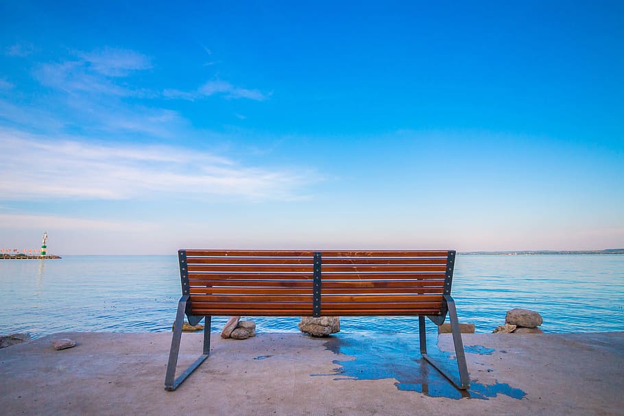 wooden bench near body of water, sunset, sky, blue, lake, cost HD wallpaper