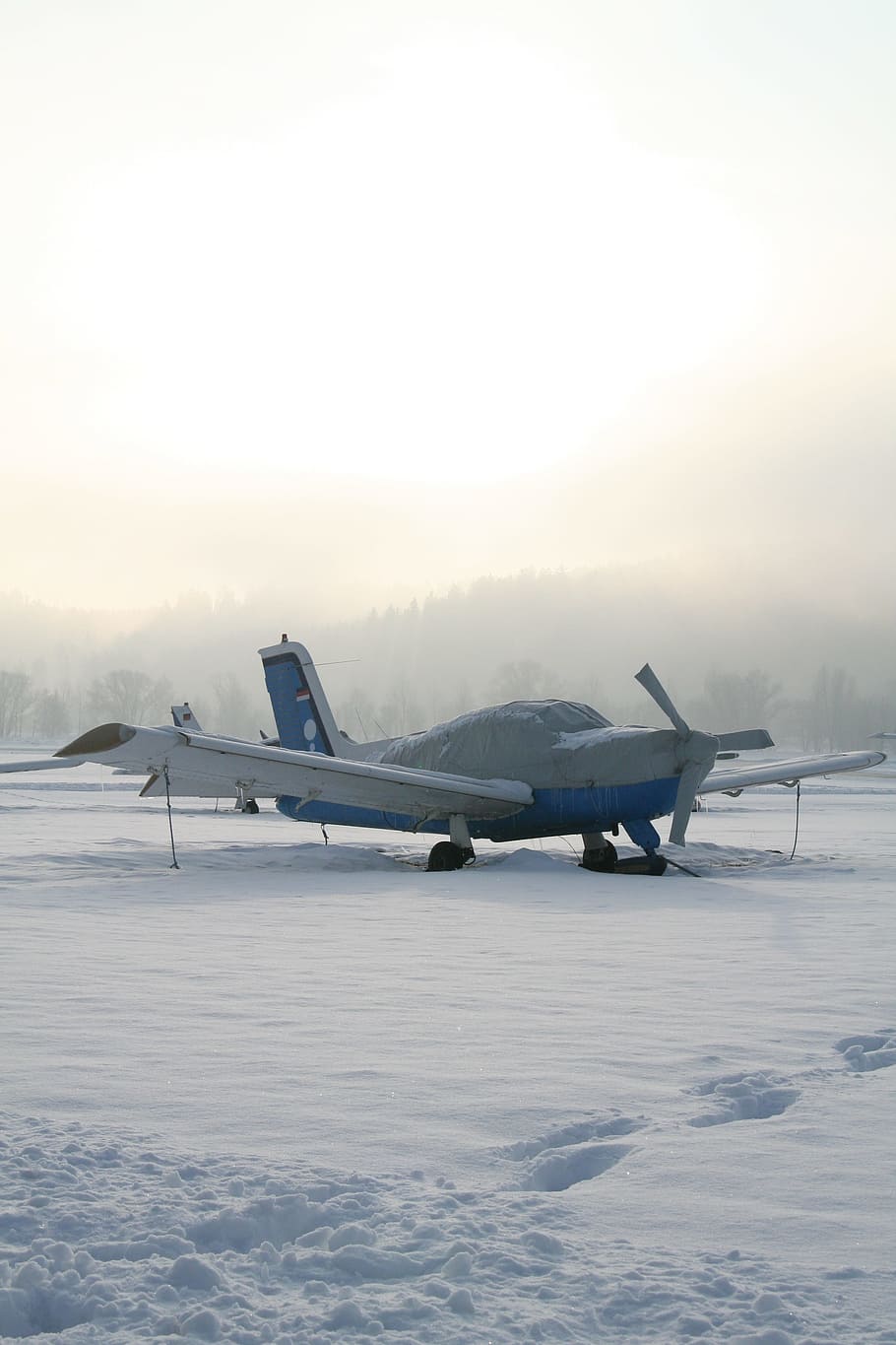 Aircraft, Propeller, Propeller Plane, M17, sport aircraft, winter HD wallpaper