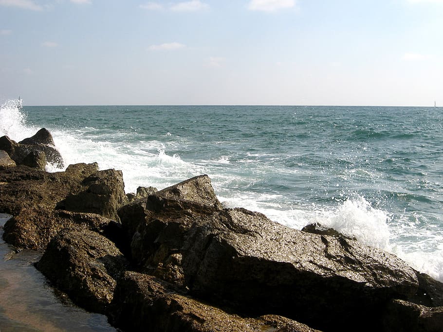 swimming, waves, rocks, shore, ocean, sea, seascape, sky, water HD wallpaper