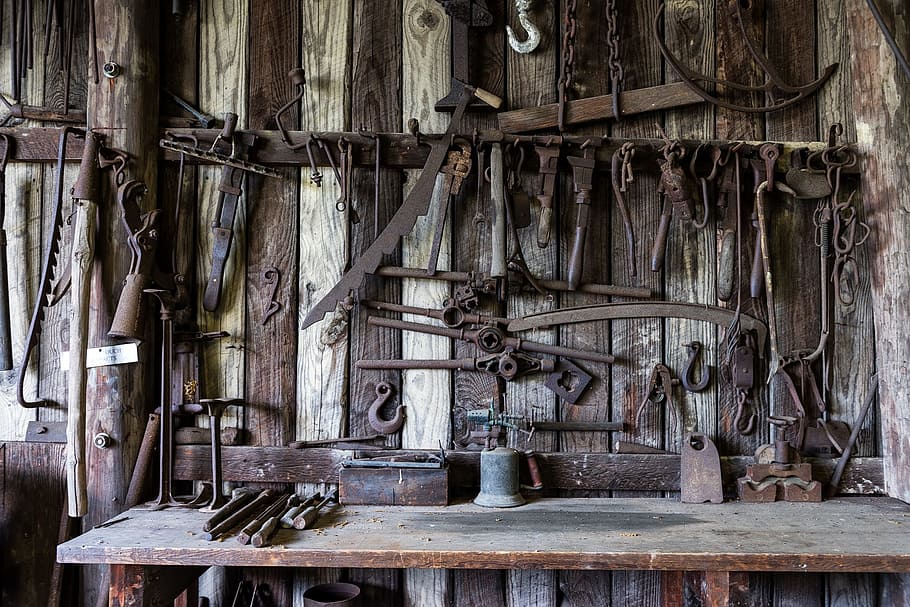 assorted tools, blacksmith, shop, rustic, old, antique, vintage HD wallpaper