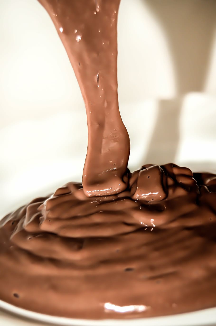 chocolate pastry, dessert, pudding, sweets, eating, sweet dish HD wallpaper