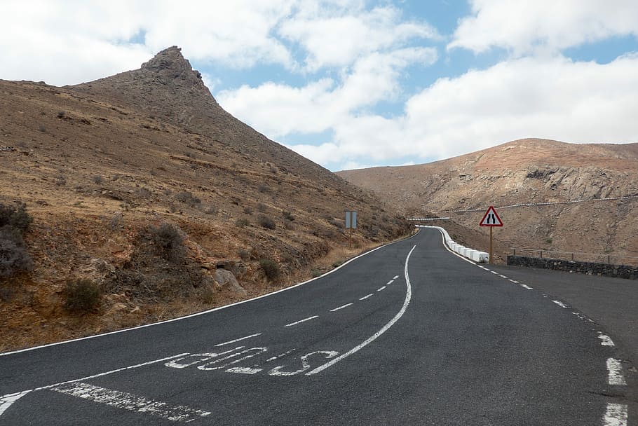 Road, Fuerteventura, Cars, without cars, mountains, transportation, HD wallpaper