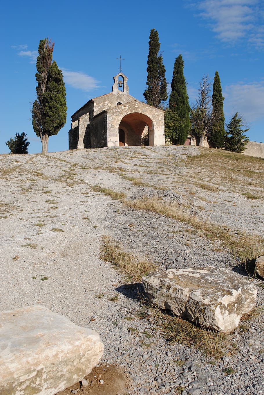 Chapel, Alpilles, Romanesque, architecture, chapelle saint added HD wallpaper