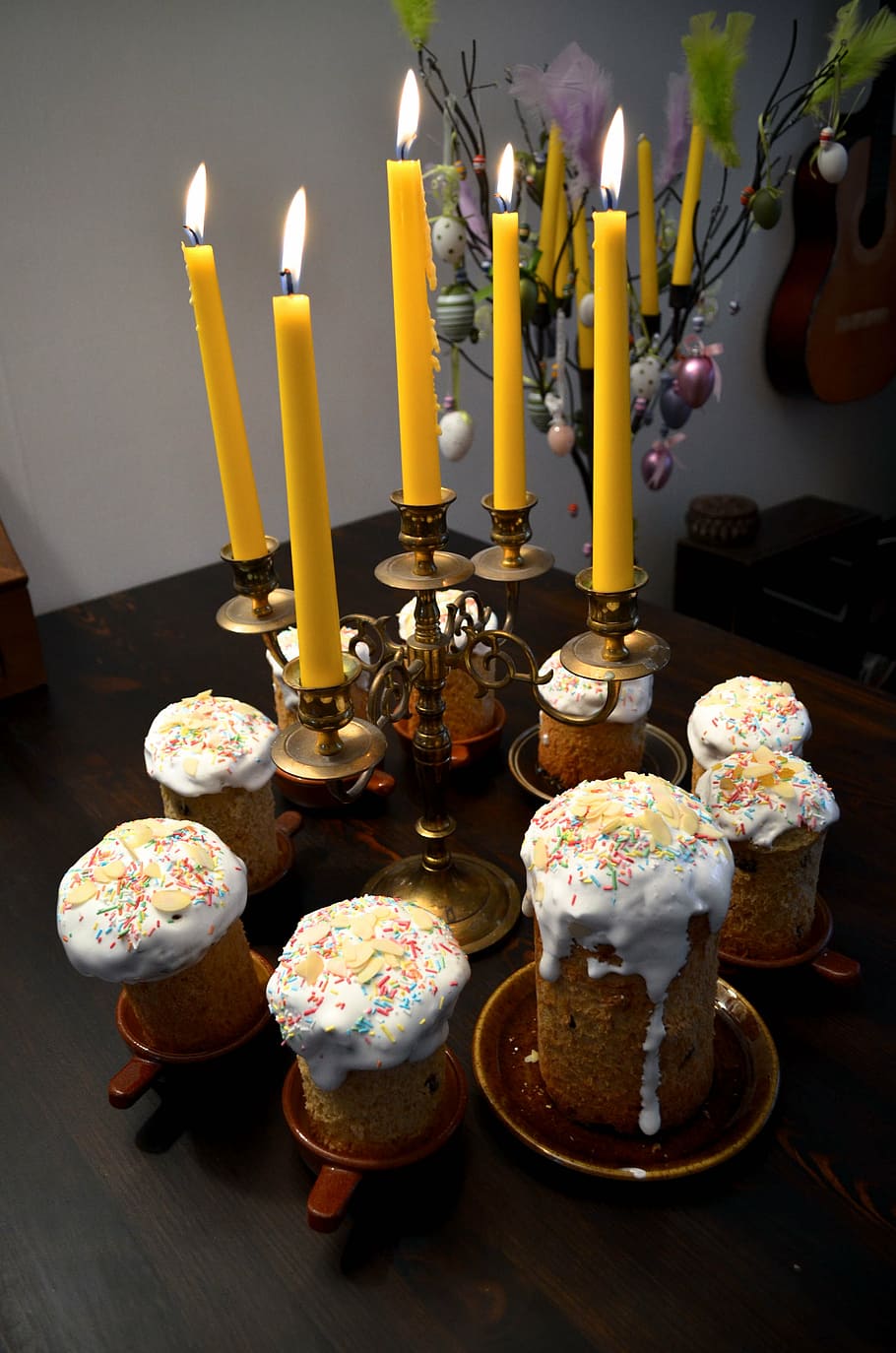 easter, cake, light, glaze, sprinkles, yellow, candle wax, kulich HD wallpaper
