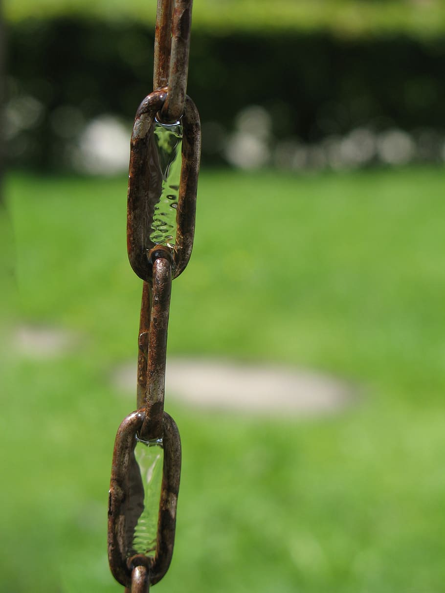 chain, water, iron, metal, focus on foreground, no people, close-up HD wallpaper