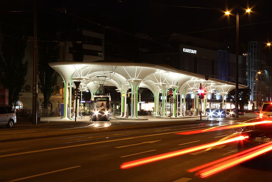 munich liberty, stop, tram, night, traffic lights, modern, public personennahverkehr HD wallpaper