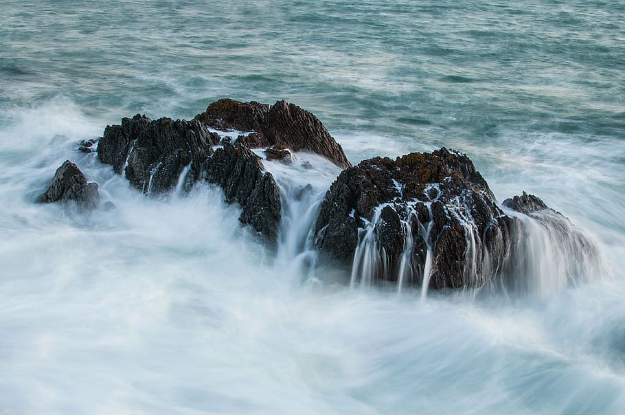 rock formation in body of water, island, middle, rocks, boulders HD wallpaper
