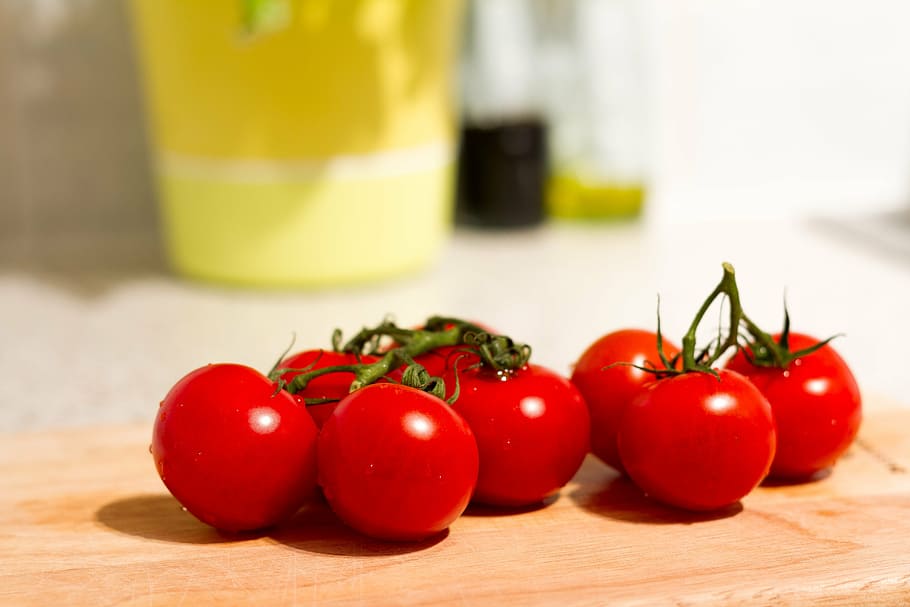 red tomatoes, vegetables, food, frisch, healthy, mediterranean HD wallpaper