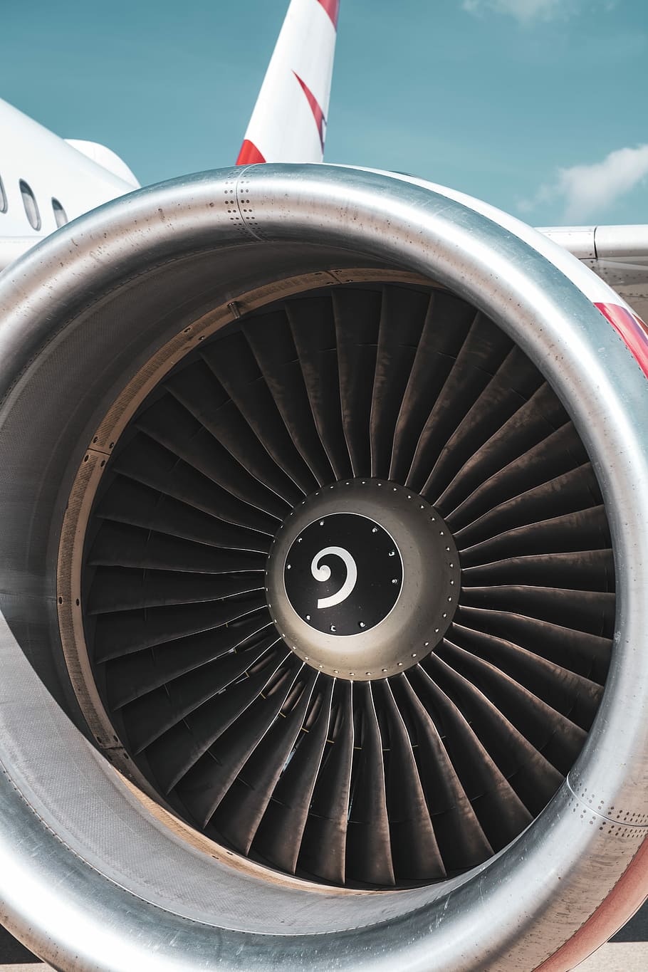 gray turbulent, airliner turbulent, plane, turbine, jet, engine, HD wallpaper