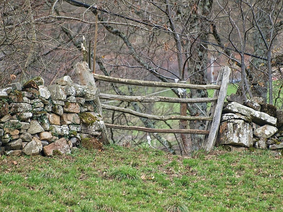 fence, rustic, landscape, wood, green, field, nature, stone HD wallpaper