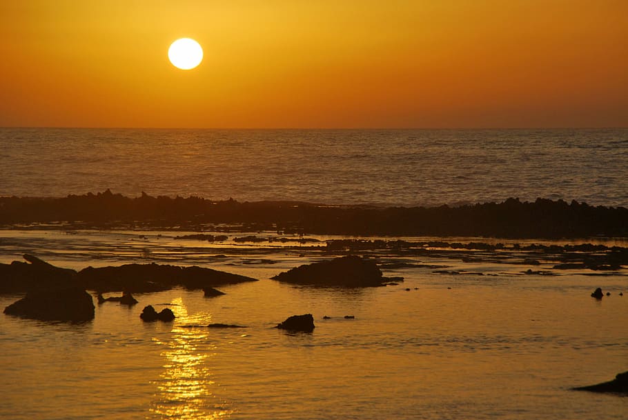 sun, sunset, sea, beach, water, sky, romantic, evening sky HD wallpaper