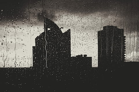 silhouette of high rise buildings, silhouette of buildings, rain HD wallpaper