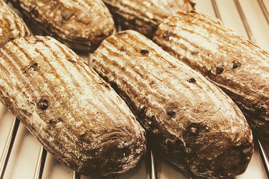 Bread, Baker, Baked Goods, Craft, Food, crispy, eat, bake bread HD wallpaper