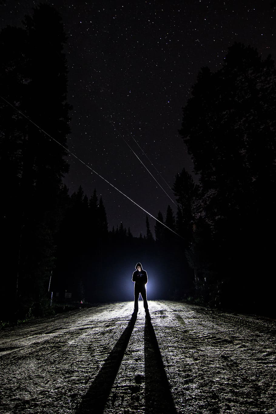 man wearing black hoodie under starry sky, dark, night, person HD wallpaper