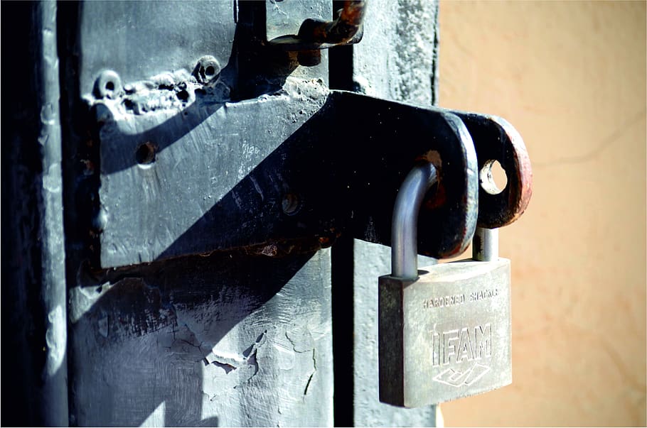 padlock, old, metal, close-up, safety, no people, security HD wallpaper