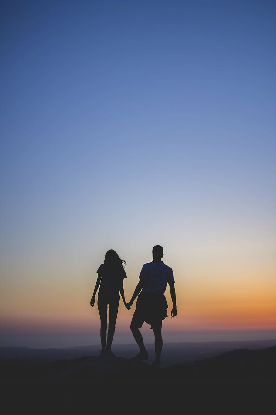 silhouette of couple on mountain edge during sunset, man, woman, HD wallpaper
