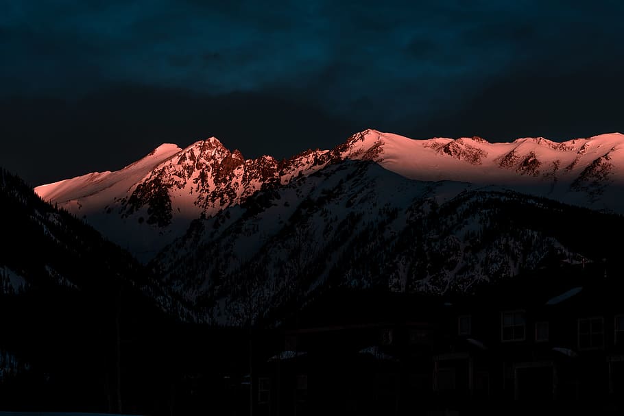 ice-capped mountain at night time, snow covered mountain during night time HD wallpaper