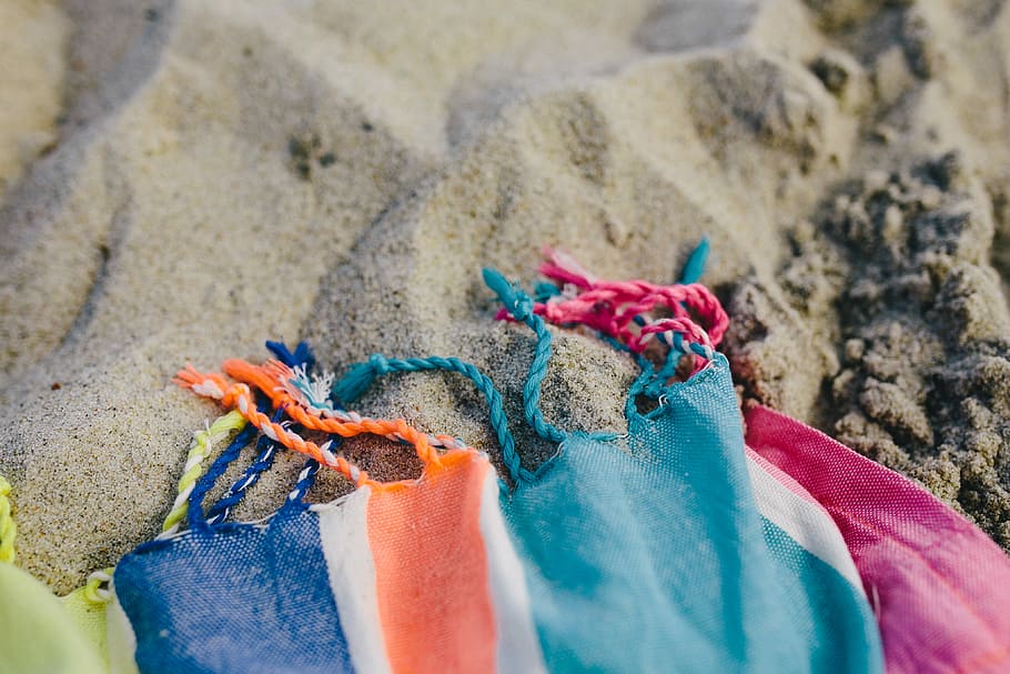 Together at the beach, sand, summer, blanket, holidays, vacations HD wallpaper