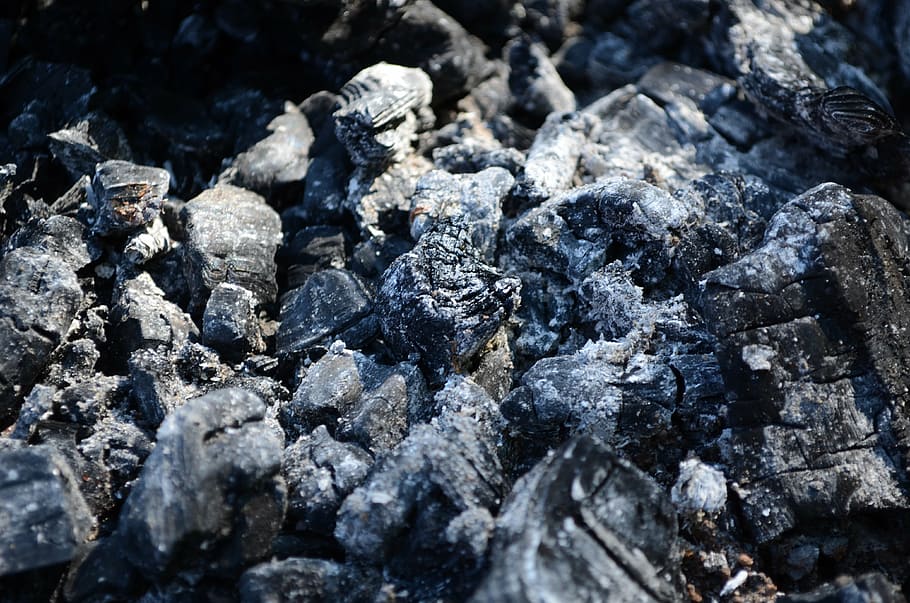 charcoal on floor, the ashes, coals, carbonized, burnt wood, fire extinguished, HD wallpaper