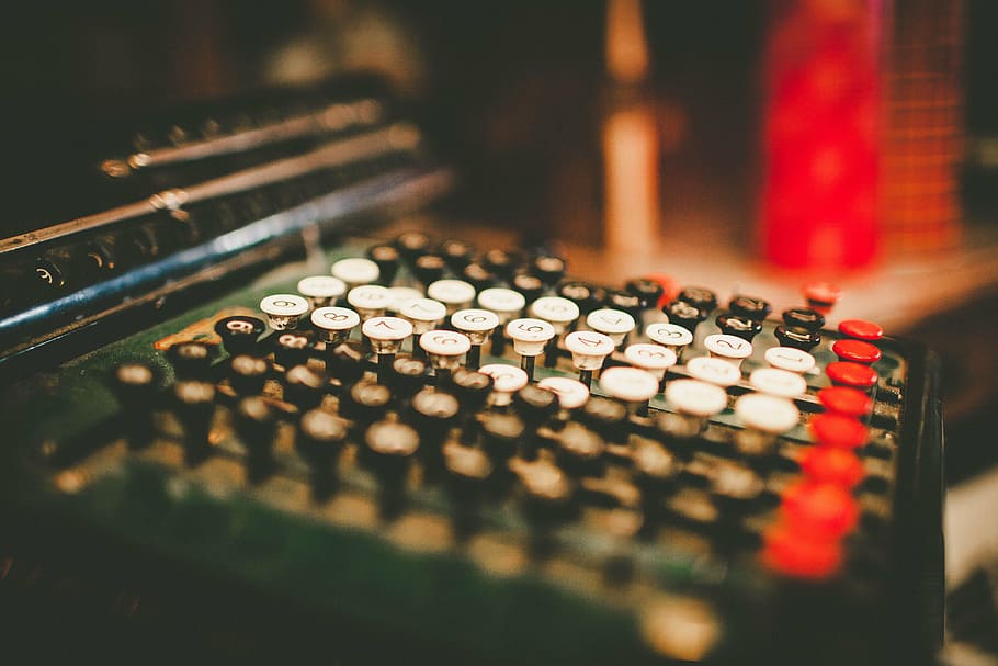 blur, classic, close-up, focus, keyboard, old, retro, typewriter HD wallpaper