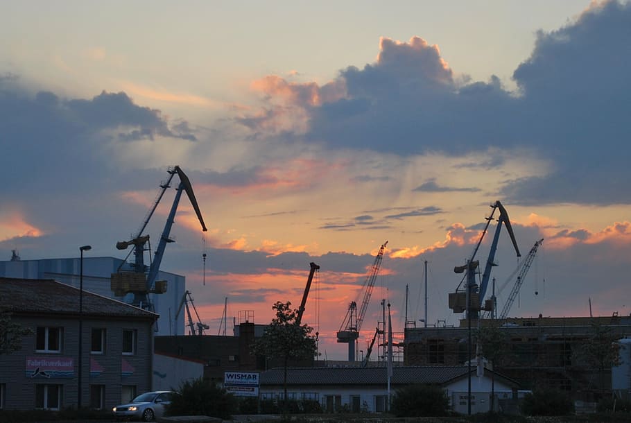 clouds, sky, crane, cranes, baukran, port, lifting crane, sunset HD wallpaper