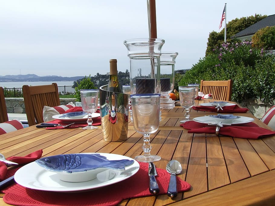 dinnerware set on wooden table, Outdoor, Dining, Luxury, Table Setting HD wallpaper