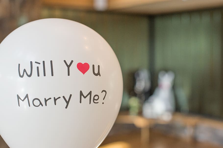 white will you marry me?-printed balloon, bride, groom, wedding, HD wallpaper