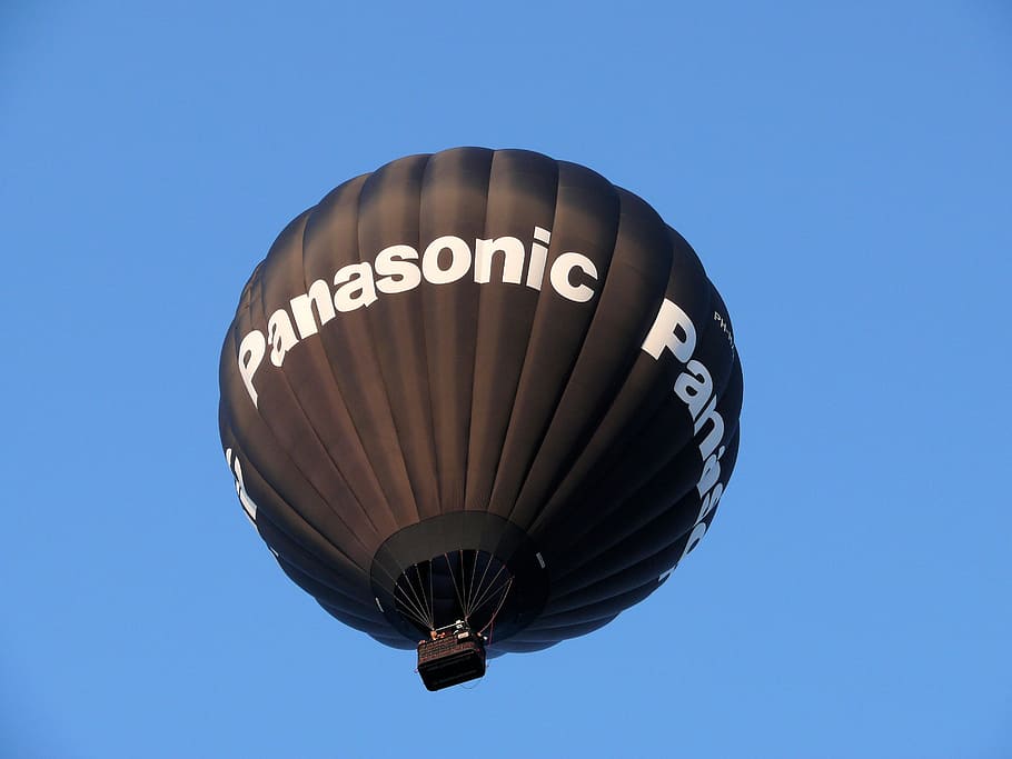 hot air balloon, float, fly, sky, blue, clear sky, low angle view HD wallpaper