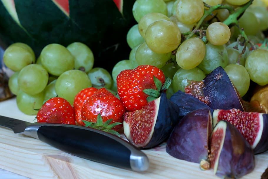 Fest, Fruit, Grapes, Strawberries, mat, freshness, healthy eating HD wallpaper