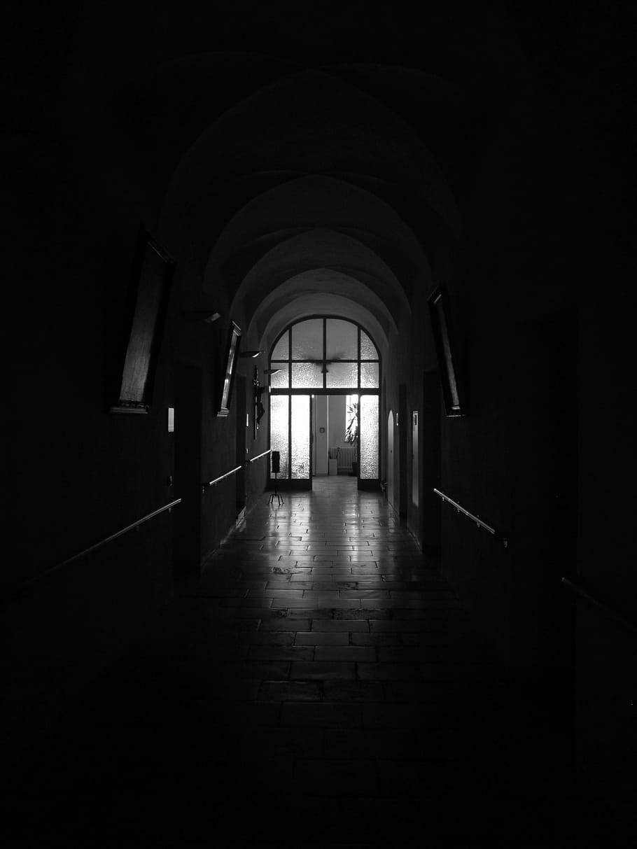 grayscale photo of a corridor, monastery, cloister, historically HD wallpaper