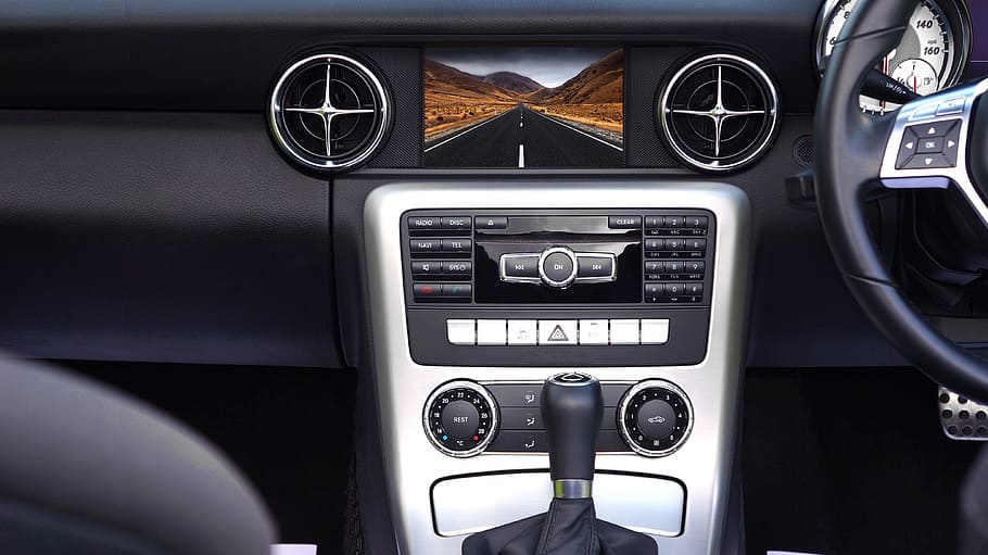 black 2-DIN car stereo showing road, Mercedes-Benz, Slk, Transport