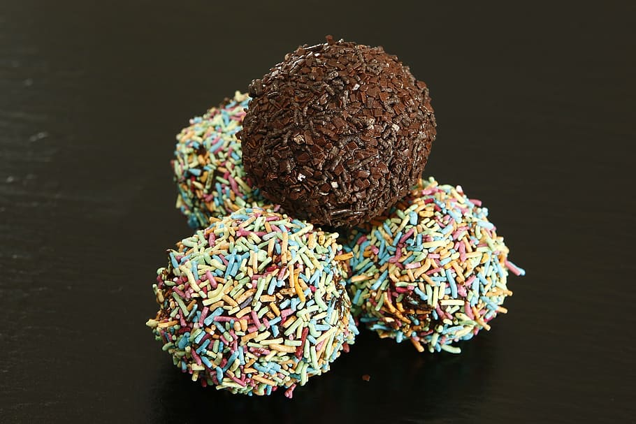 romkugler, bullets, cake, candy, beautiful, vermicelli, food HD wallpaper